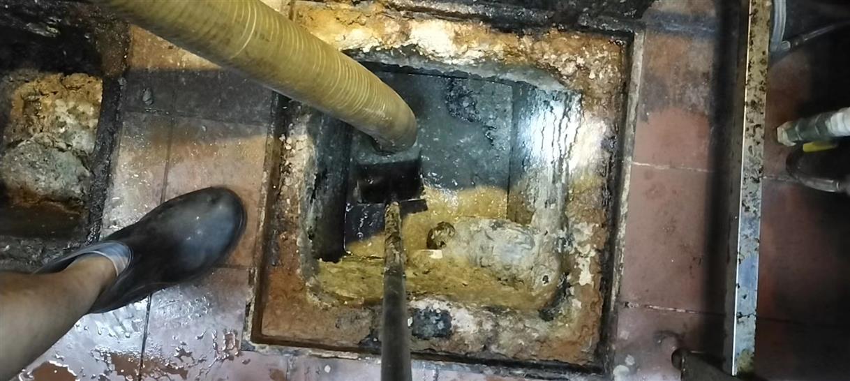 射洪污水池清理一般都有毒气，怎么预防中毒呢？